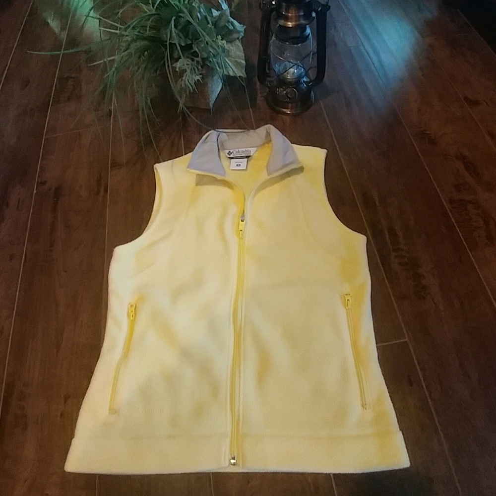 Columbia yellow fleece vest S